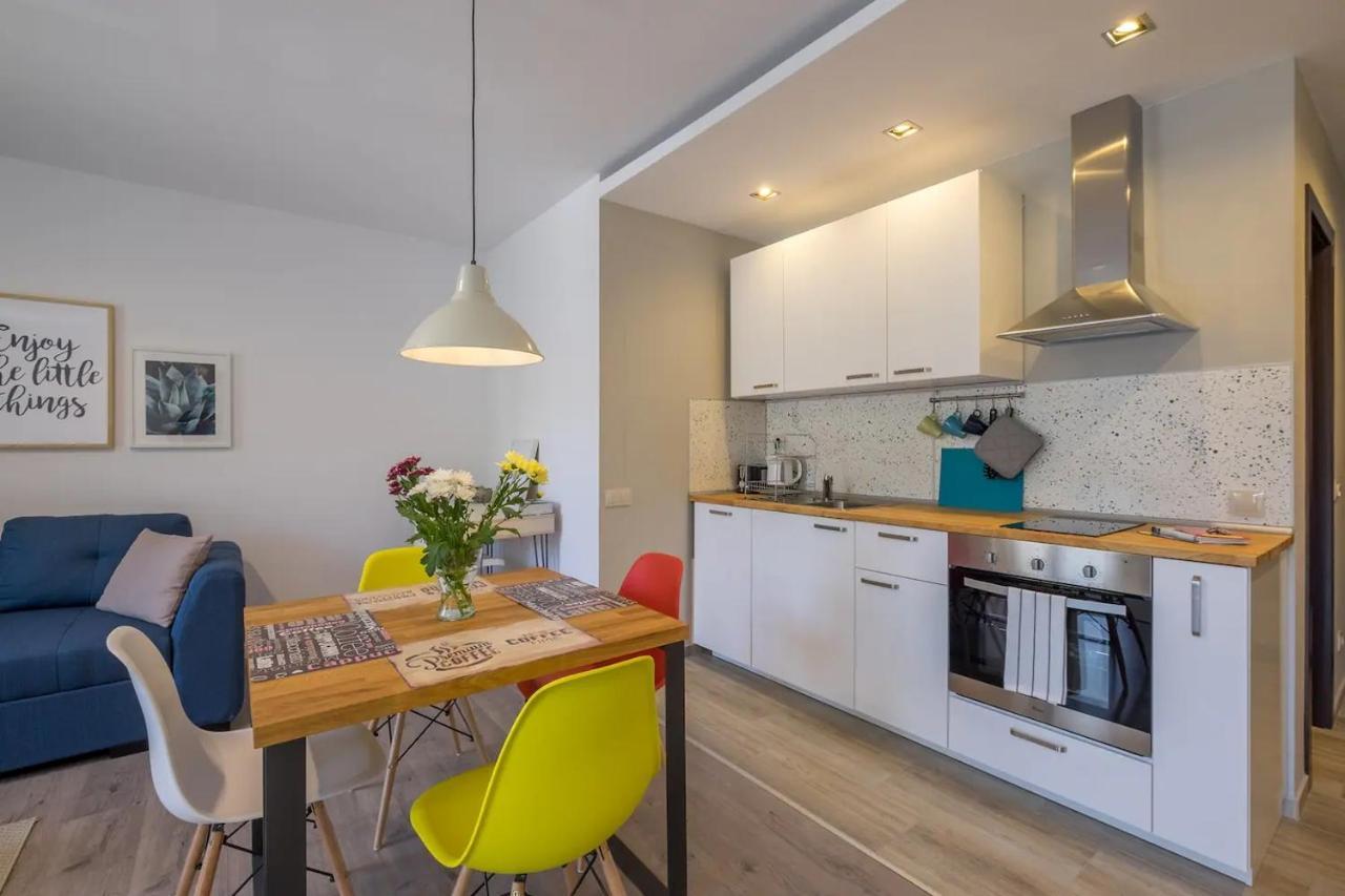 Quiet & Airy Modern Apt. Top Centre Free Parking Sofia Exterior foto